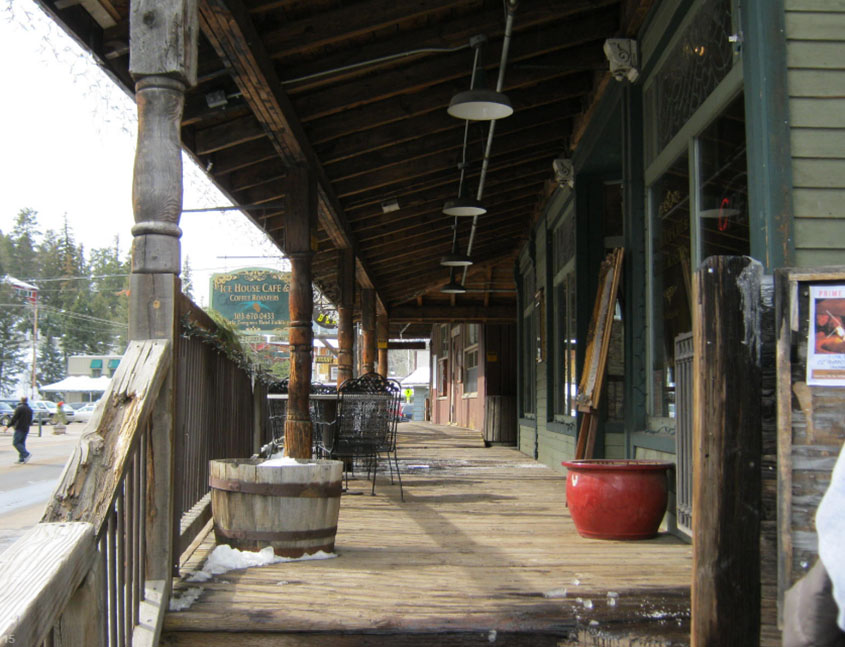 Commercial Porch