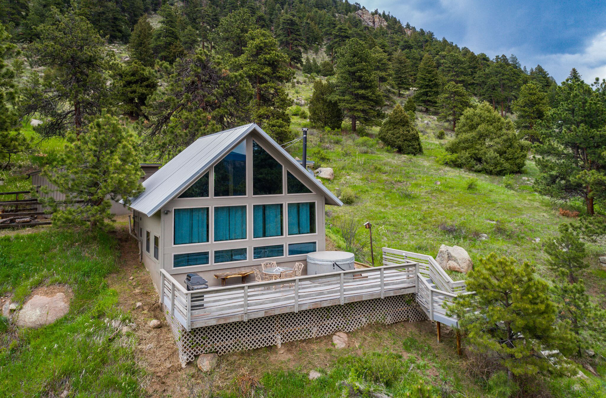 Beautiful Cabin Exterior