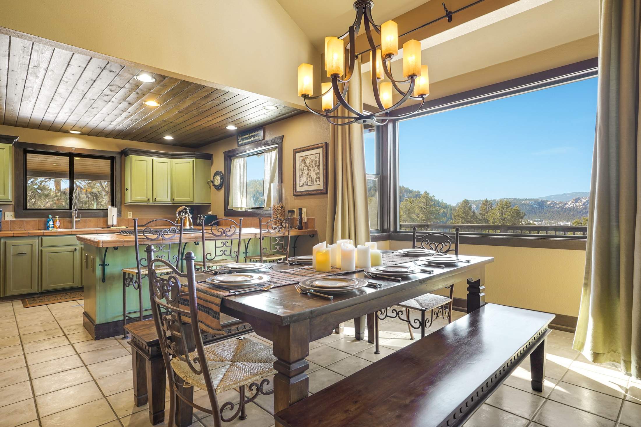 Looking into kitchen 